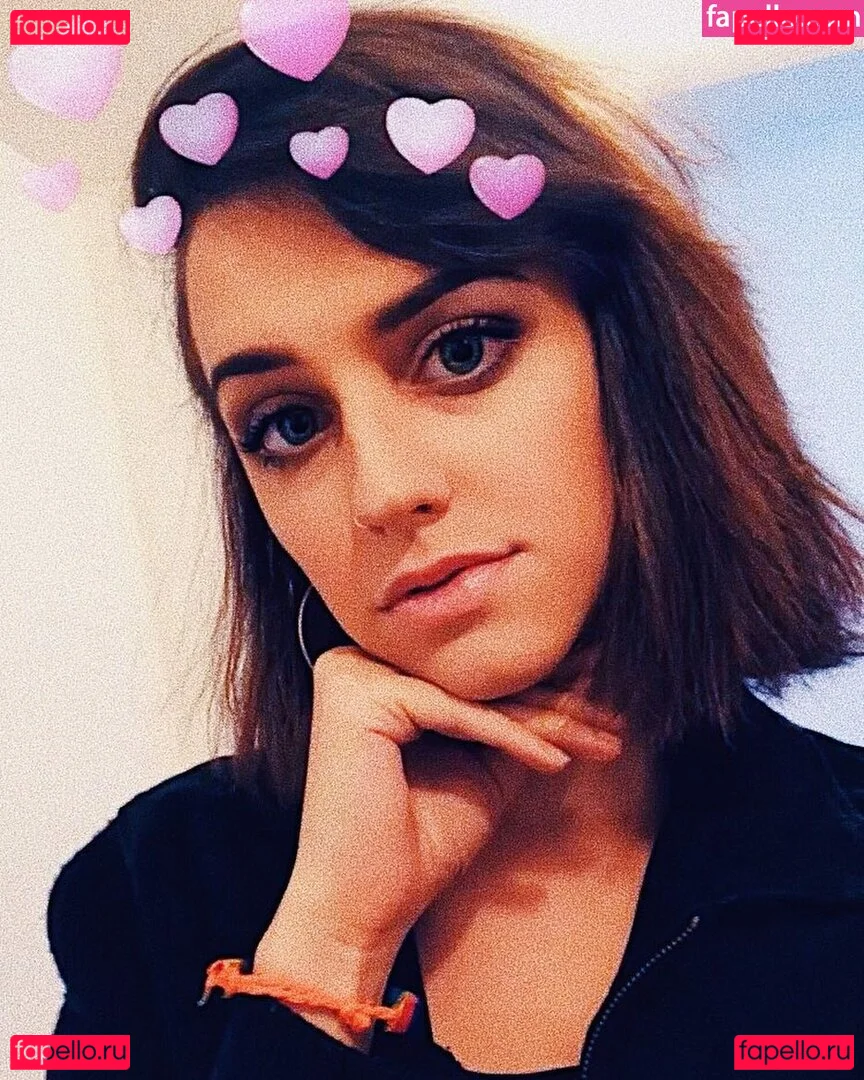 SophieSommers Onlyfans Photo Gallery 