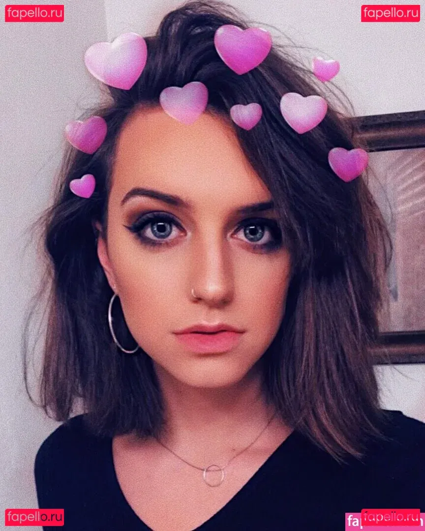 SophieSommers Onlyfans Photo Gallery 