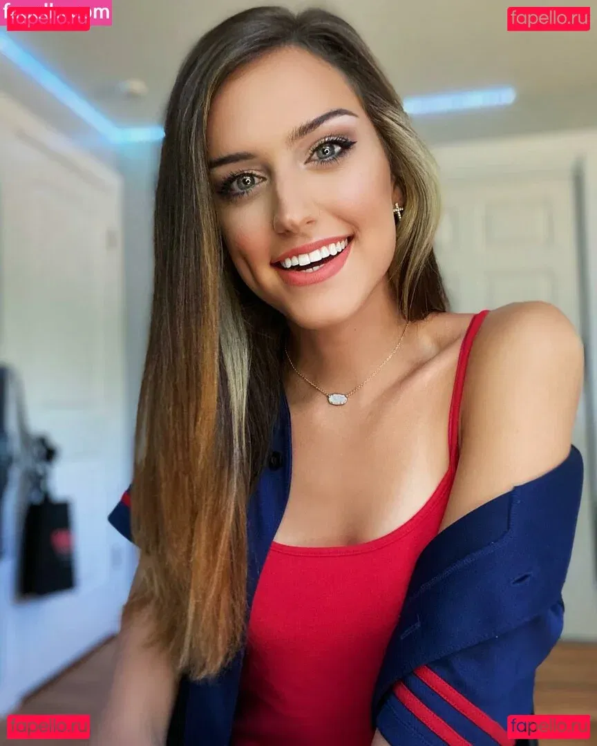 SophieSommers Onlyfans Photo Gallery 