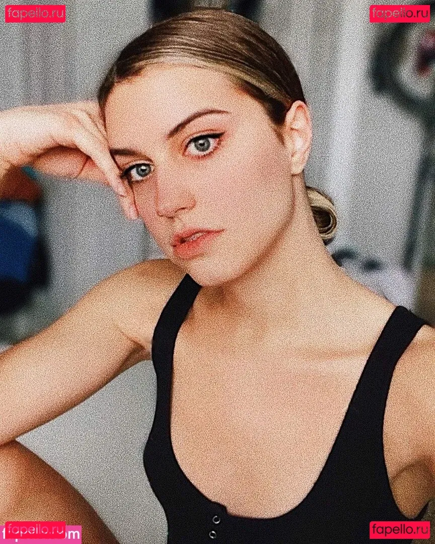 SophieSommers Onlyfans Photo Gallery 