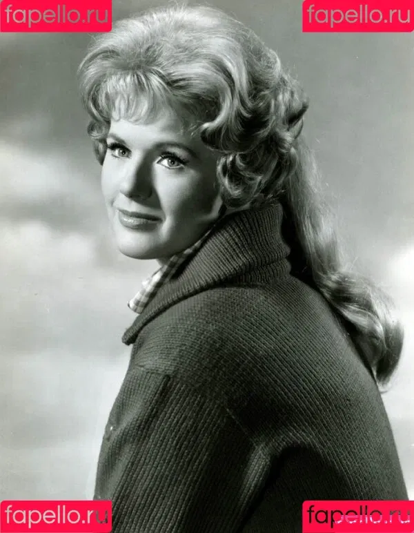 Connie Stevens Onlyfans Photo Gallery 