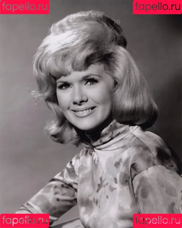 Connie Stevens Onlyfans Photo Gallery 
