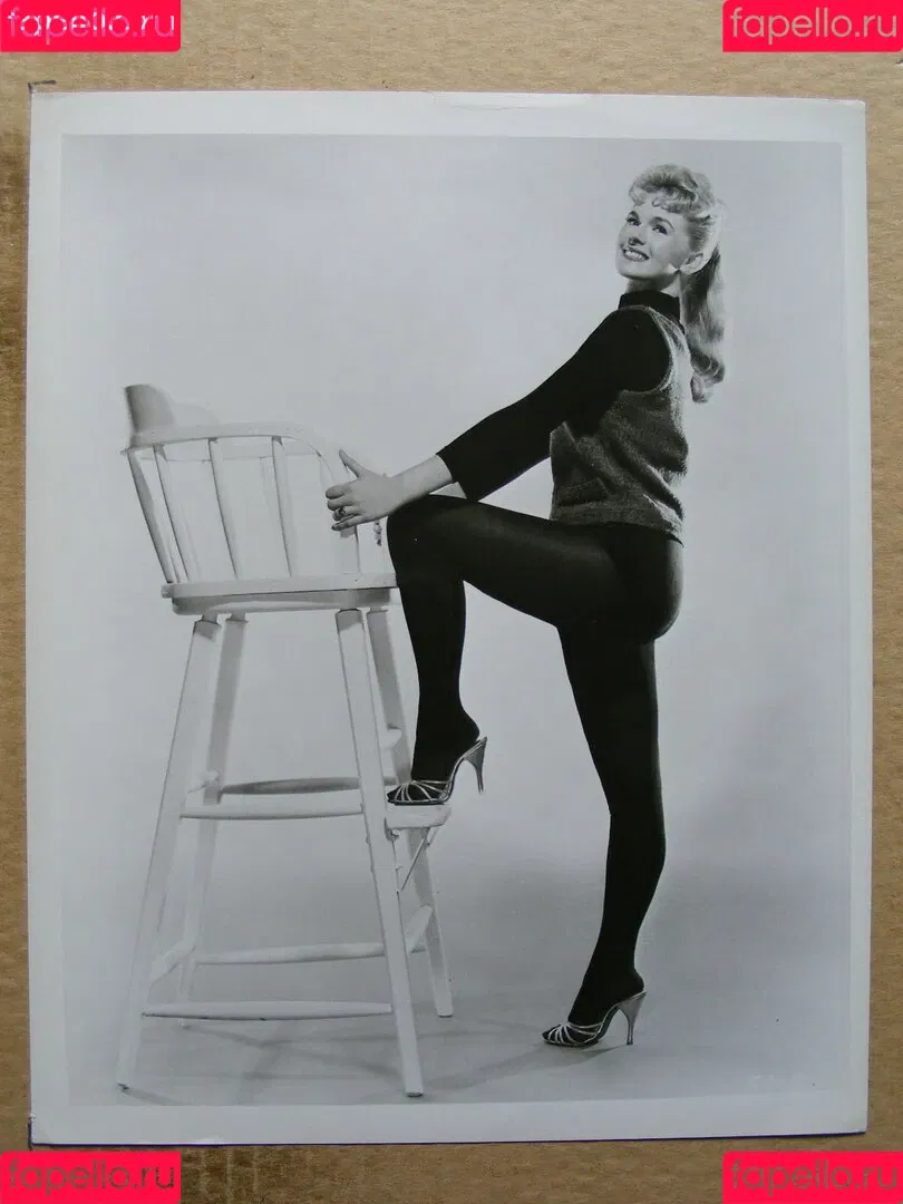 Connie Stevens Onlyfans Photo Gallery 