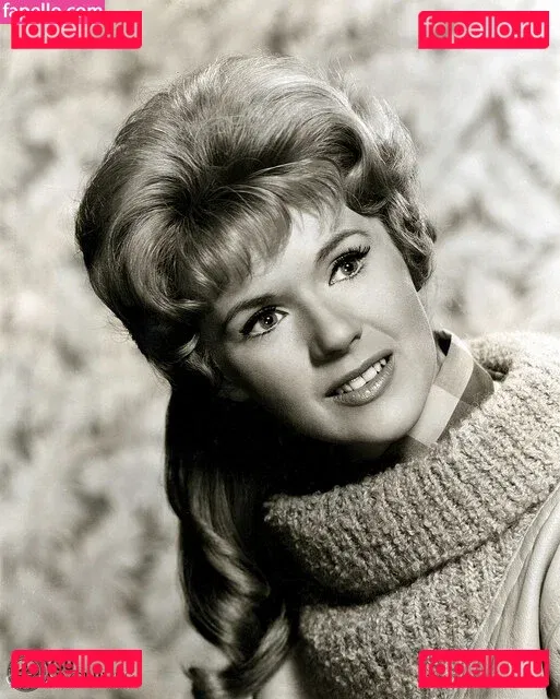 Connie Stevens Onlyfans Photo Gallery 