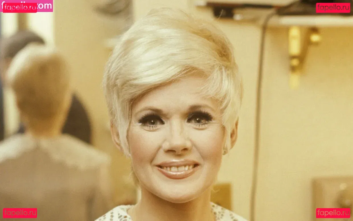 Connie Stevens Onlyfans Photo Gallery 