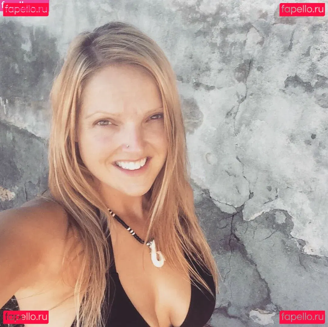 HealthyHappyFitandProud Onlyfans Photo Gallery 