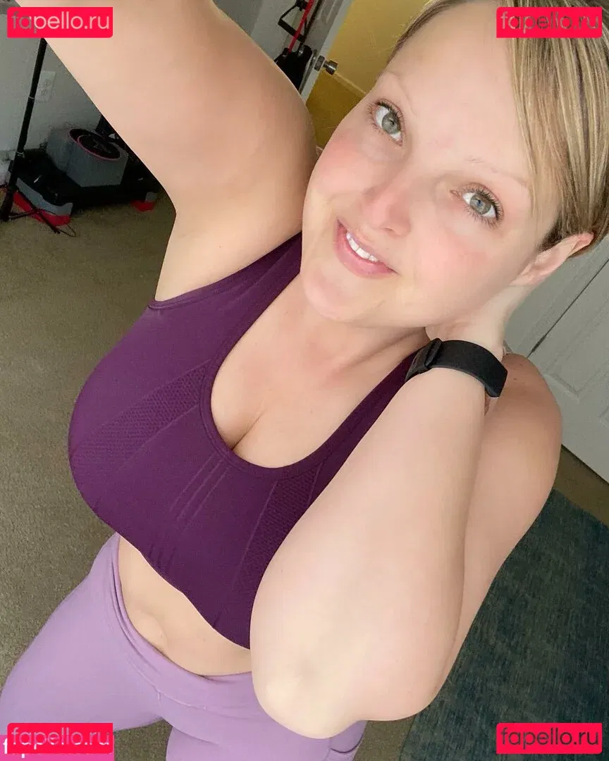 HealthyHappyFitandProud Onlyfans Photo Gallery 