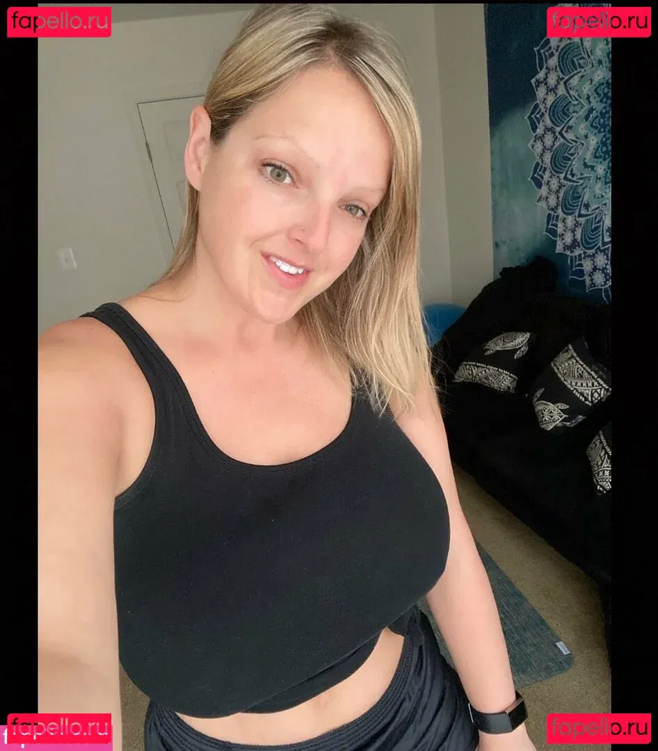HealthyHappyFitandProud Onlyfans Photo Gallery 