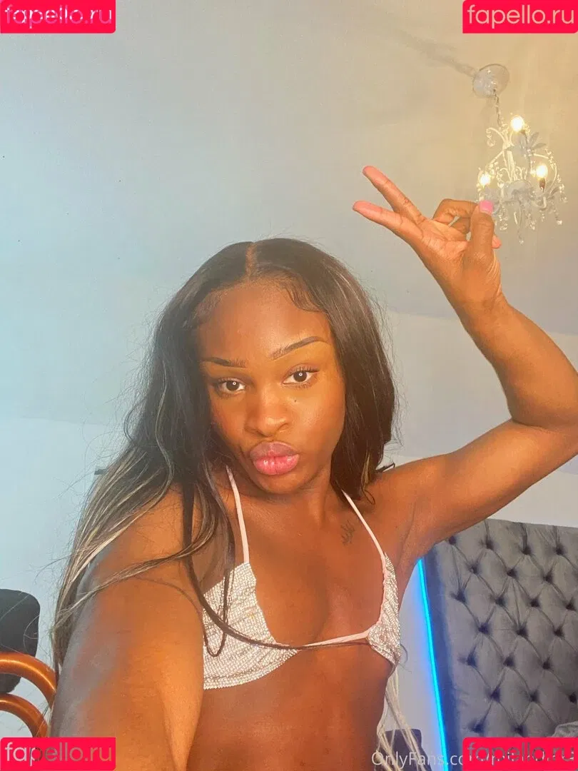 milandior3 Onlyfans Photo Gallery 