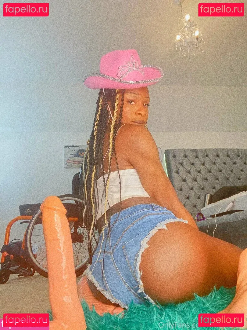 milandior3 Onlyfans Photo Gallery 