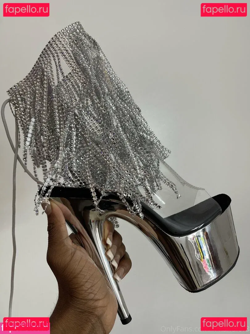 milandior3 Onlyfans Photo Gallery 