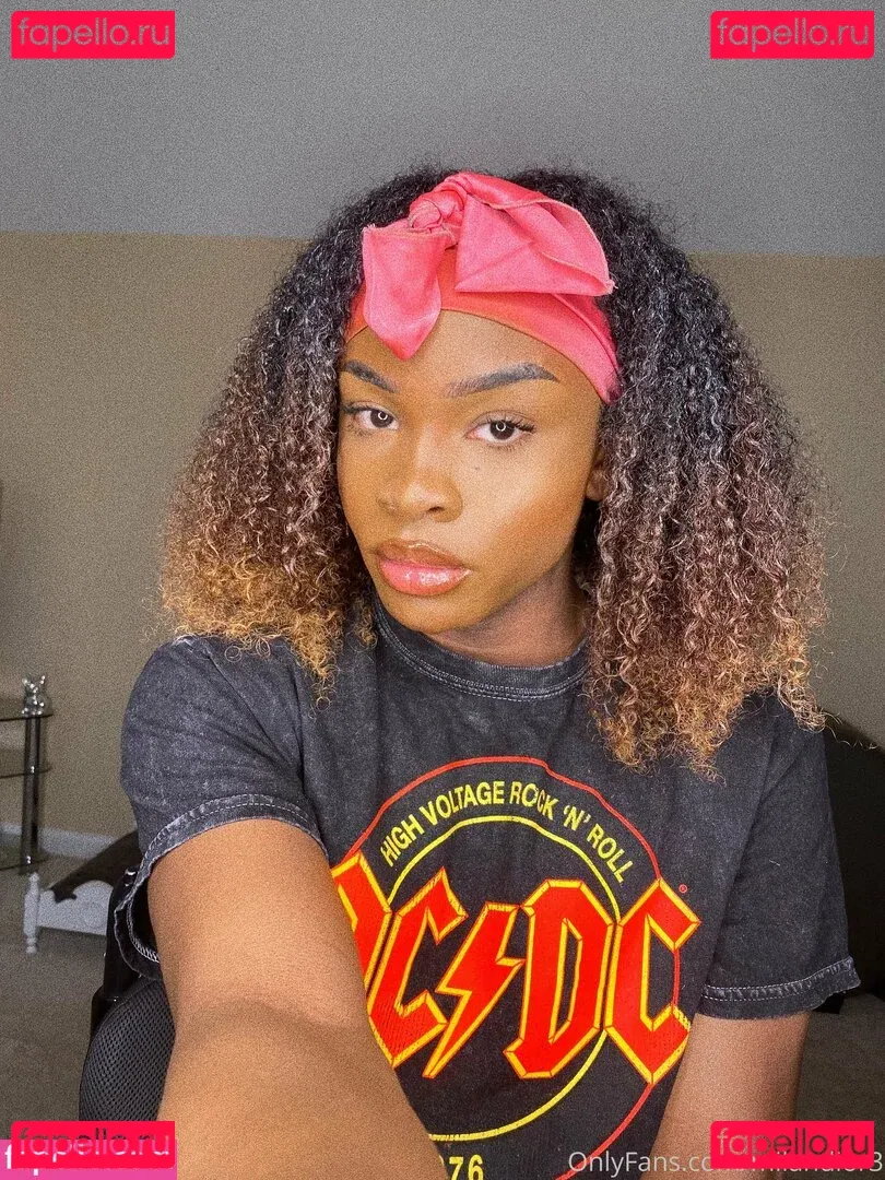 milandior3 Onlyfans Photo Gallery 