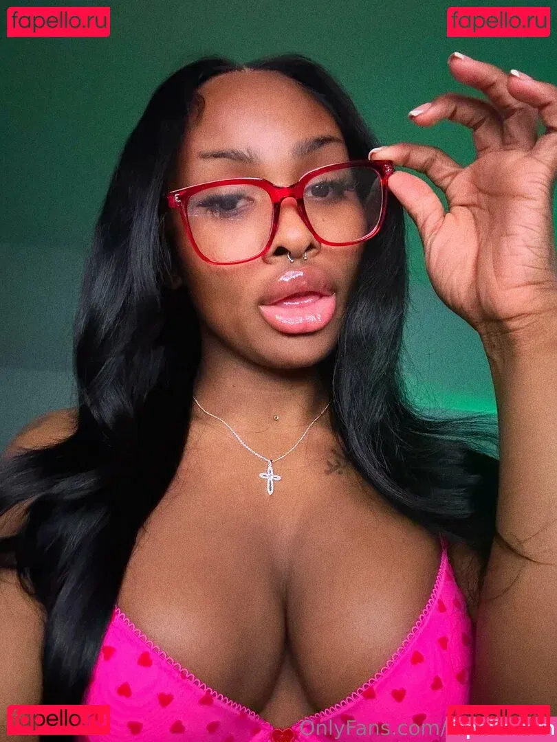 milandior3 Onlyfans Photo Gallery 