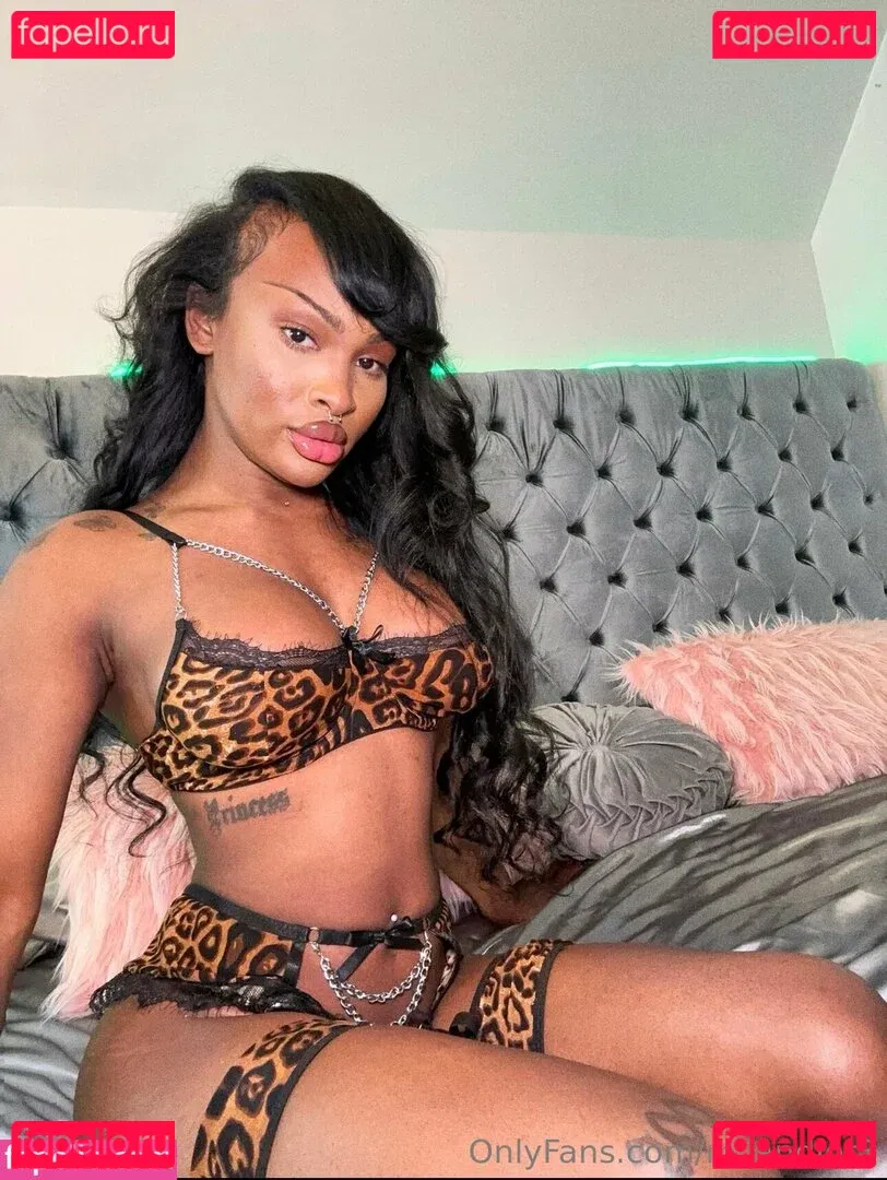 milandior3 Onlyfans Photo Gallery 