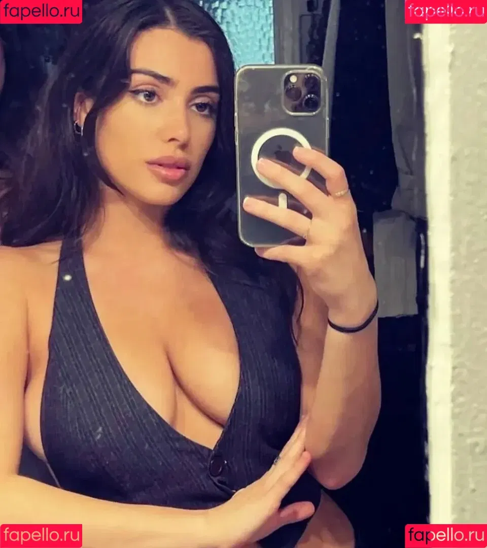 Bianca Censori Onlyfans Photo Gallery 