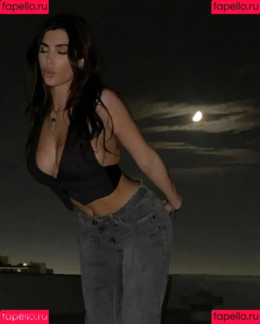 Bianca Censori Onlyfans Photo Gallery 