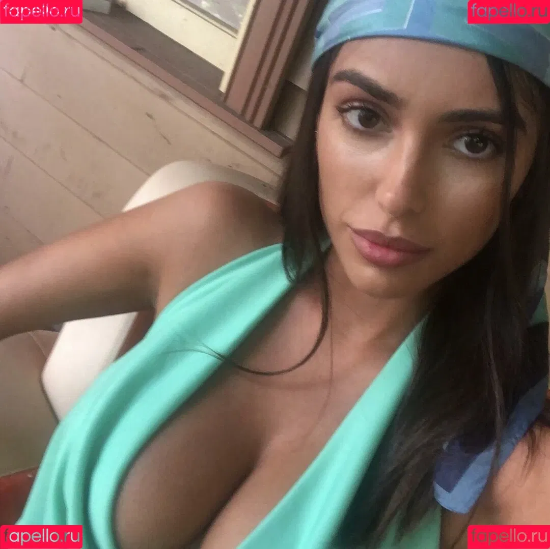 Bianca Censori Onlyfans Photo Gallery 