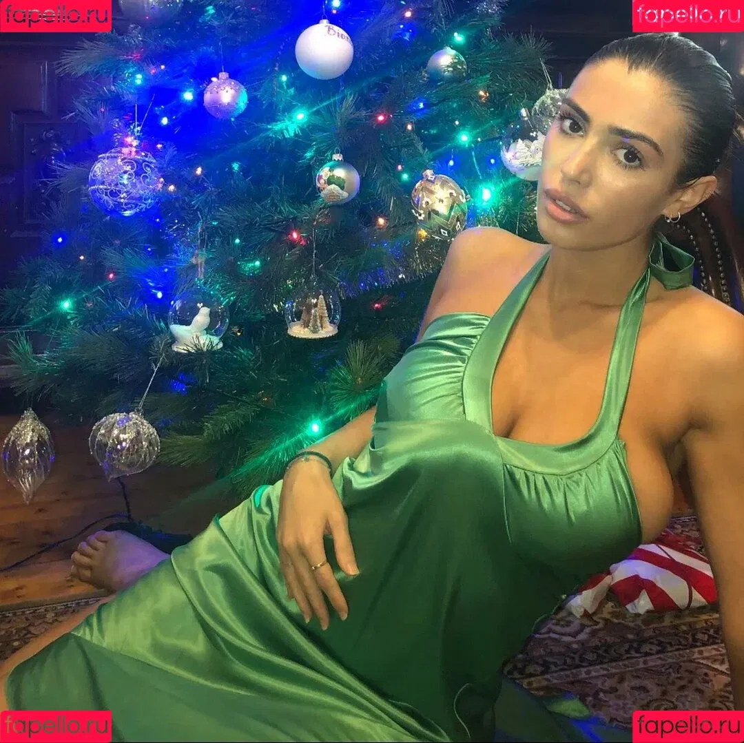 Bianca Censori Onlyfans Photo Gallery 
