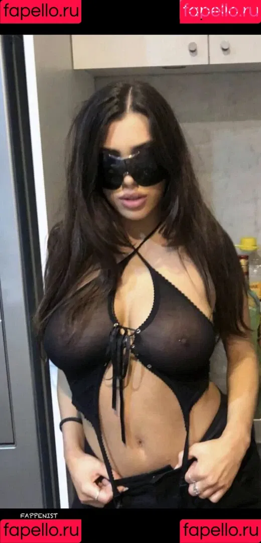 Bianca Censori Onlyfans Photo Gallery 