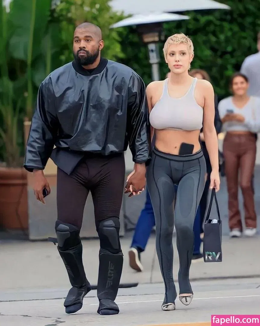 Bianca Censori Onlyfans Photo Gallery 