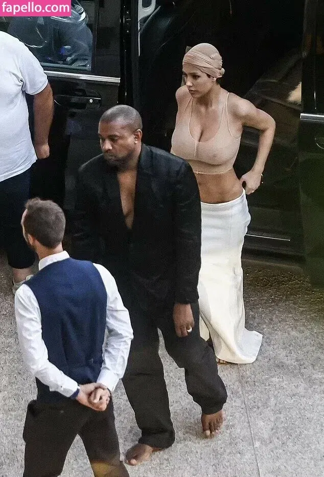 Bianca Censori Onlyfans Photo Gallery 