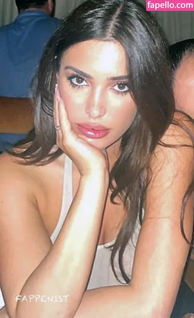 Bianca Censori Onlyfans Photo Gallery 