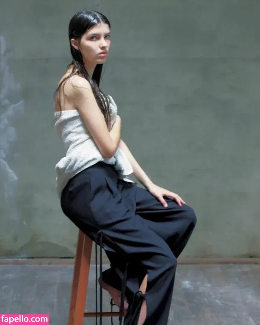 Bianca Censori Onlyfans Photo Gallery 