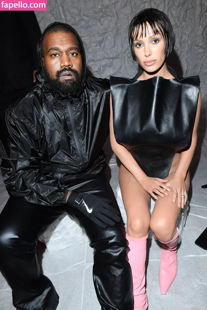 Bianca Censori Onlyfans Photo Gallery 