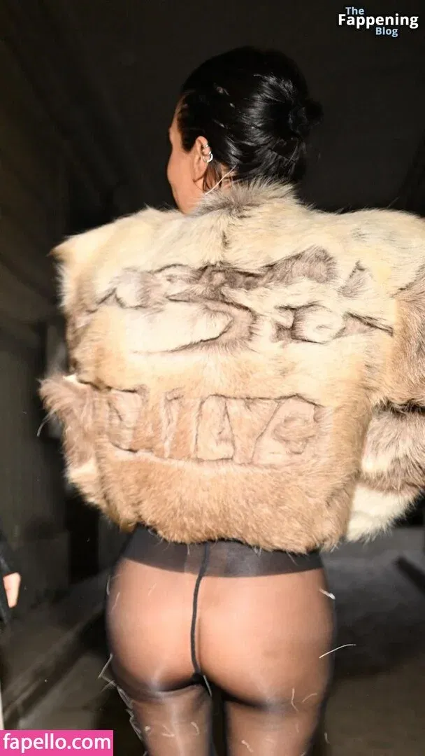 Bianca Censori Onlyfans Photo Gallery 