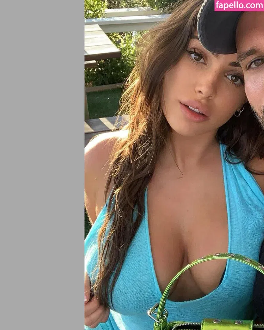 Bianca Censori Onlyfans Photo Gallery 