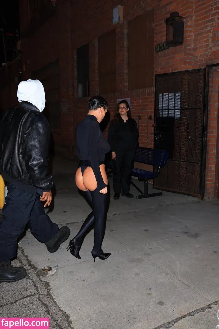 Bianca Censori Onlyfans Photo Gallery 