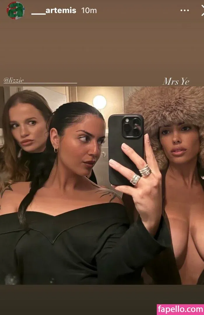 Bianca Censori Onlyfans Photo Gallery 