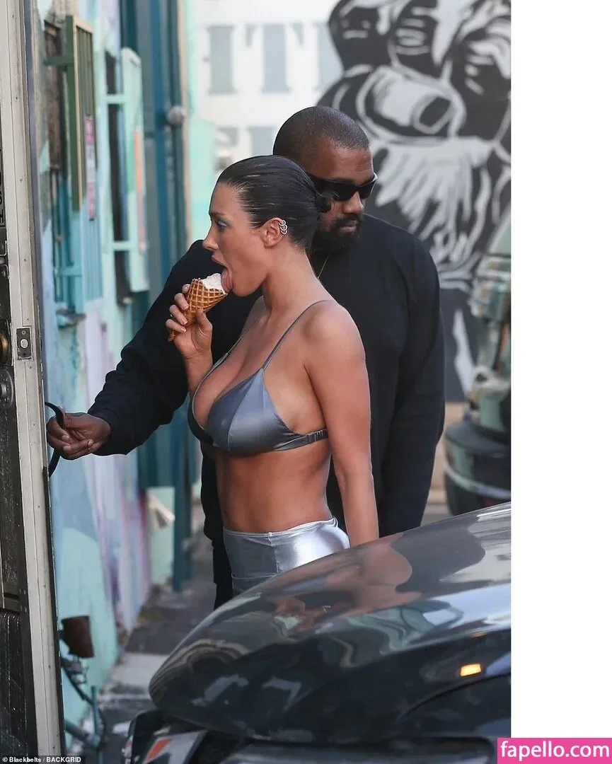 Bianca Censori Onlyfans Photo Gallery 