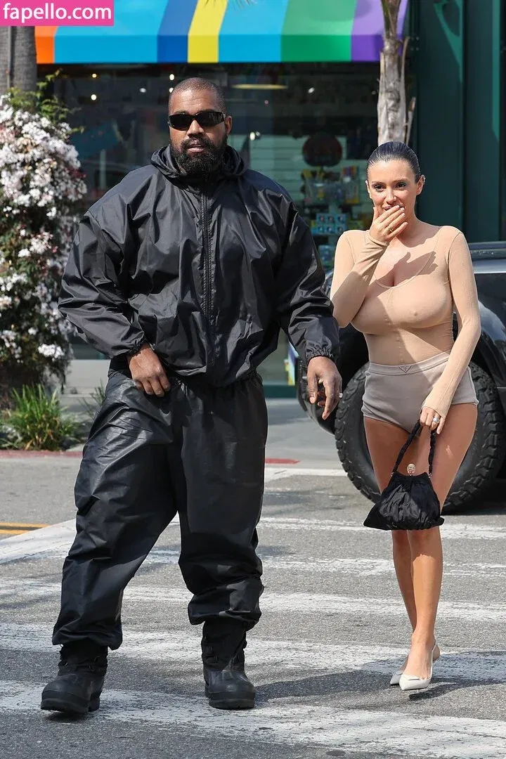 Bianca Censori Onlyfans Photo Gallery 