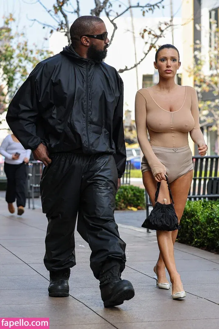 Bianca Censori Onlyfans Photo Gallery 