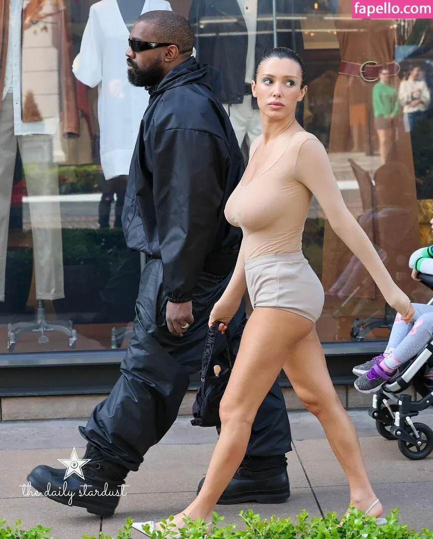 Bianca Censori Onlyfans Photo Gallery 