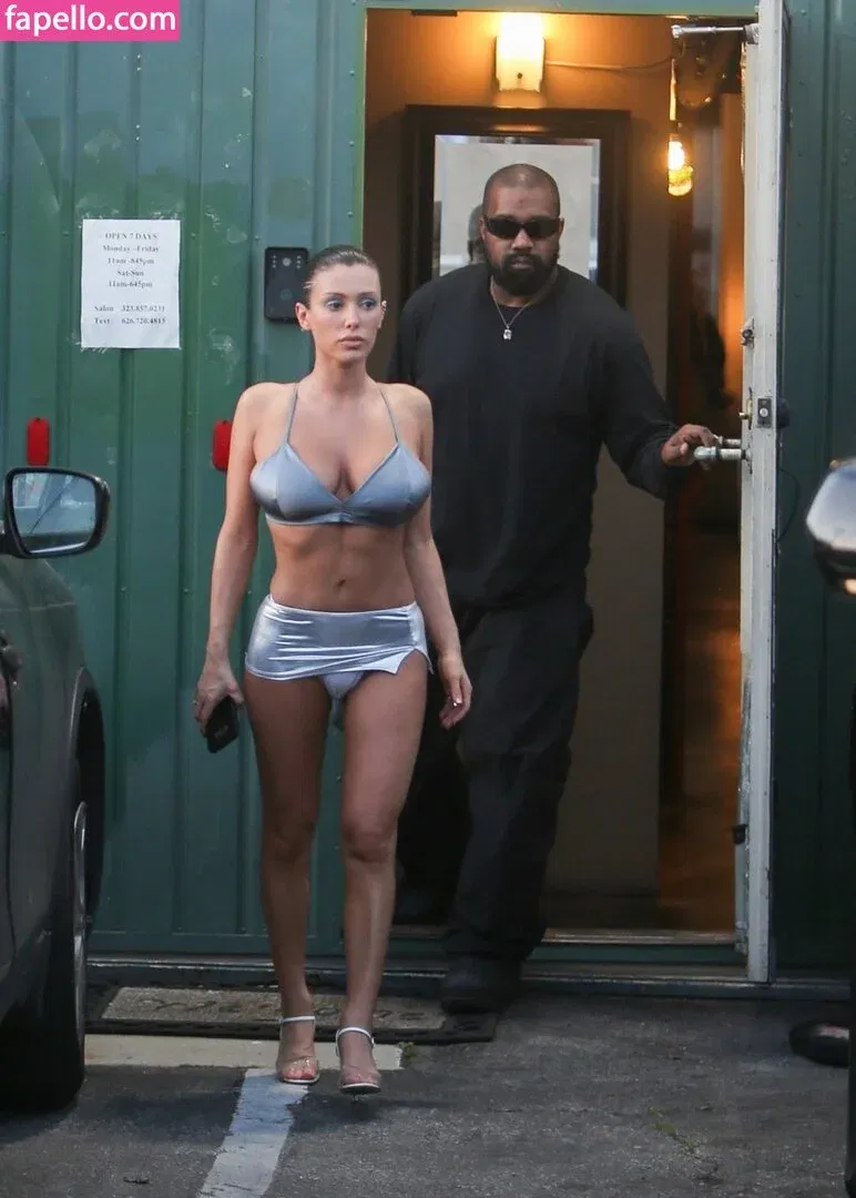 Bianca Censori Onlyfans Photo Gallery 