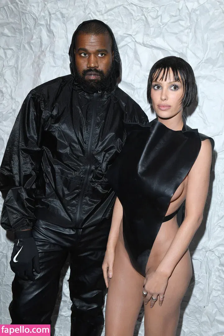 Bianca Censori Onlyfans Photo Gallery 