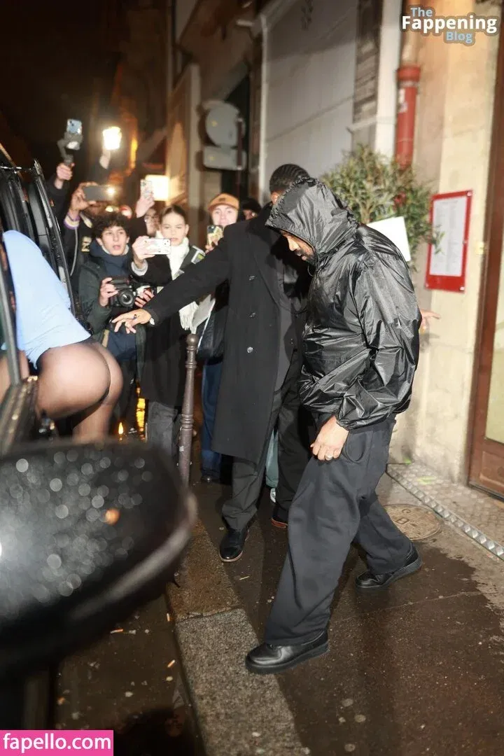 Bianca Censori Onlyfans Photo Gallery 