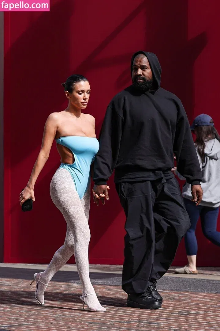 Bianca Censori Onlyfans Photo Gallery 