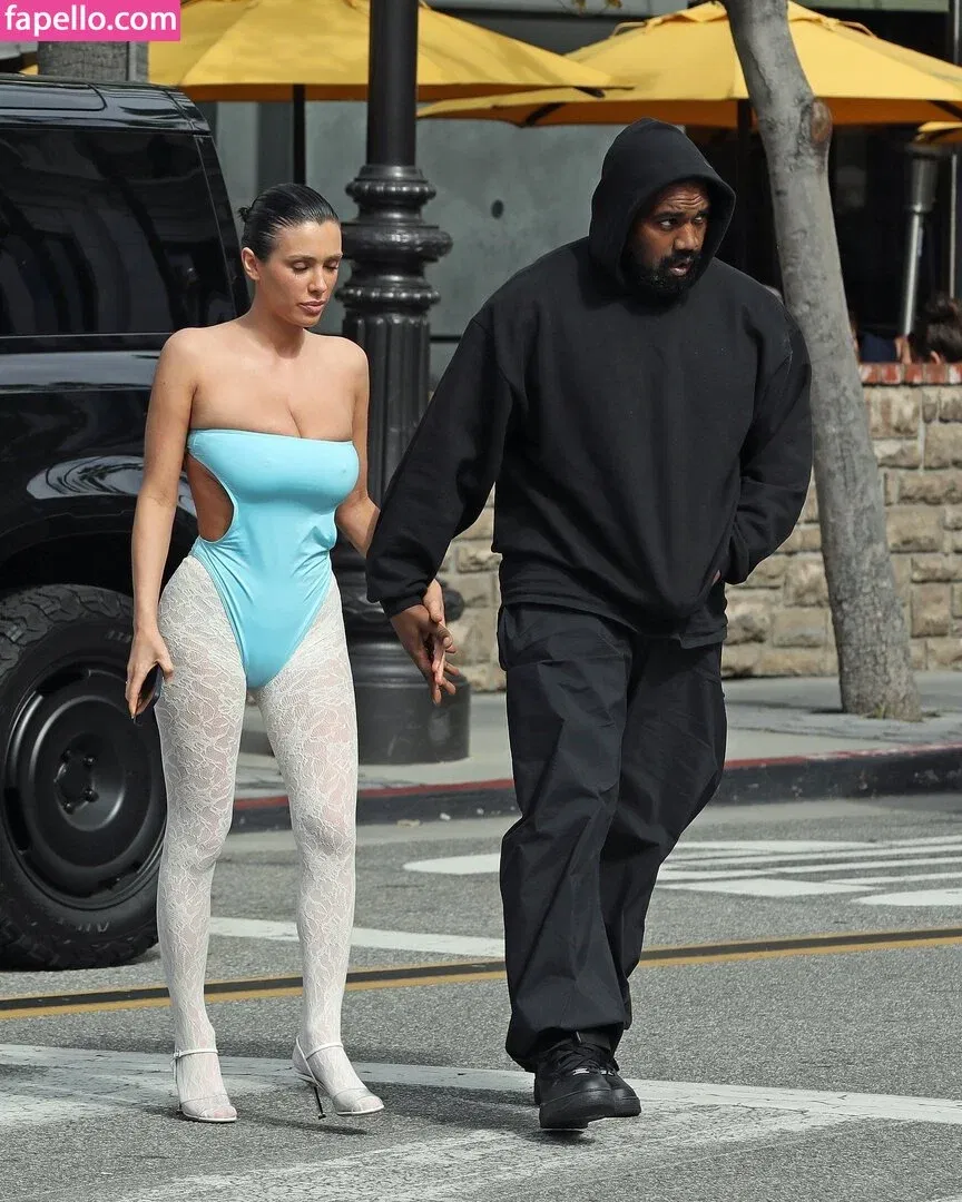 Bianca Censori Onlyfans Photo Gallery 