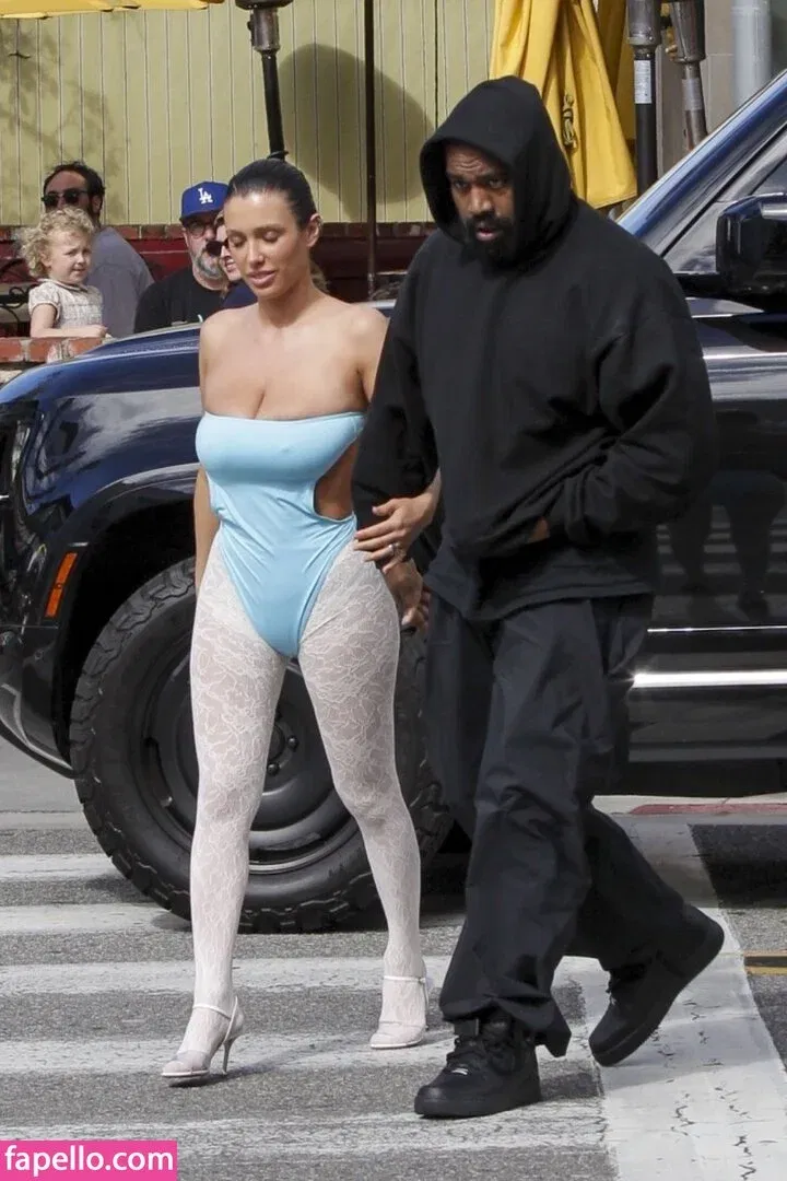 Bianca Censori Onlyfans Photo Gallery 