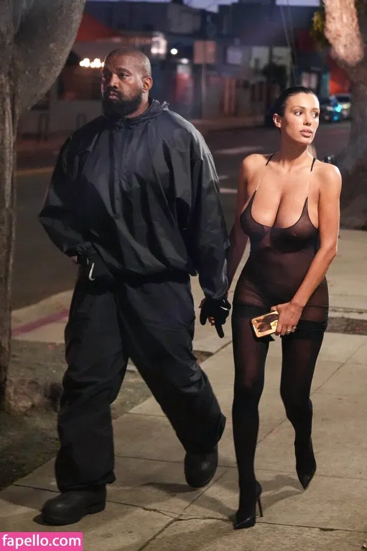 Bianca Censori Onlyfans Photo Gallery 