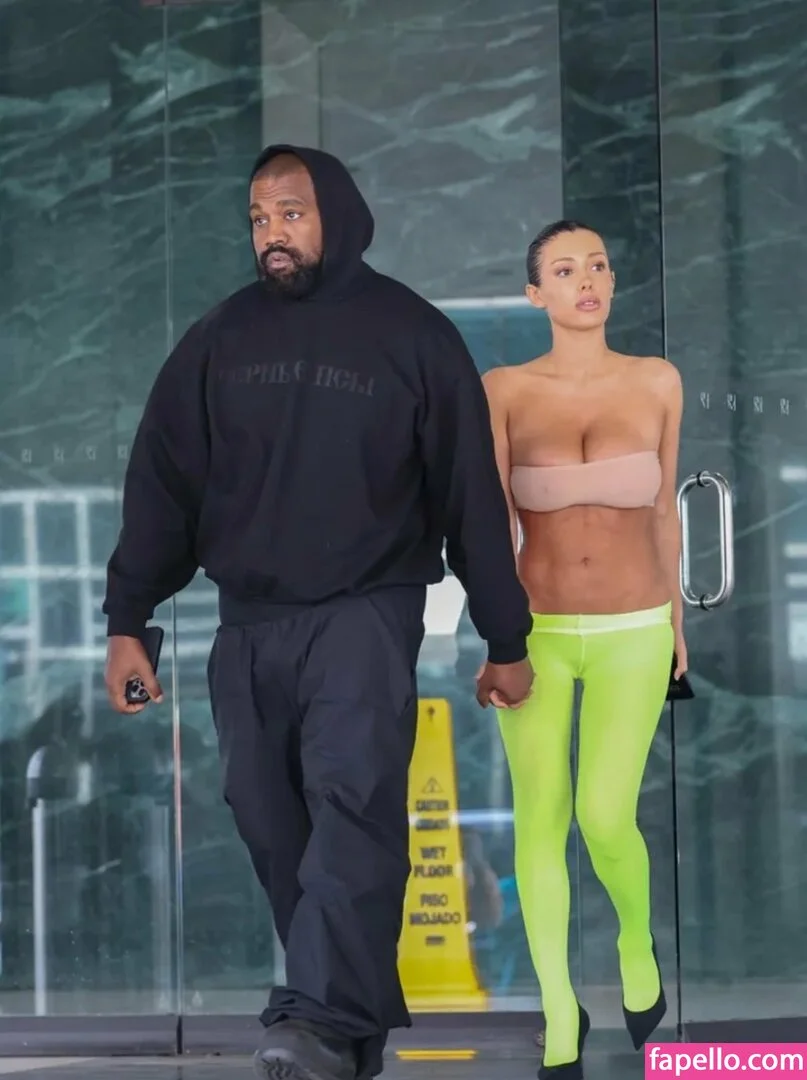 Bianca Censori Onlyfans Photo Gallery 