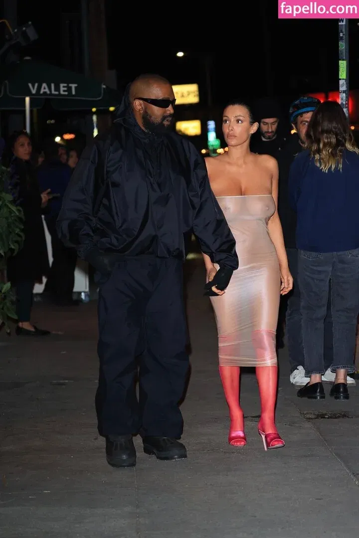 Bianca Censori Onlyfans Photo Gallery 