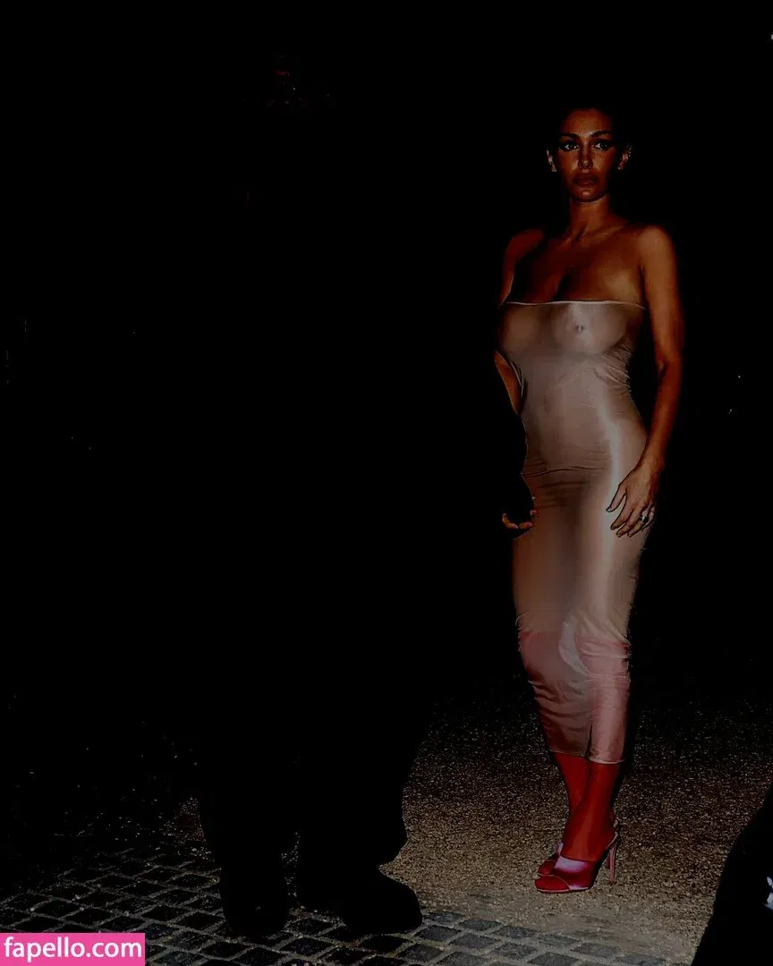 Bianca Censori Onlyfans Photo Gallery 