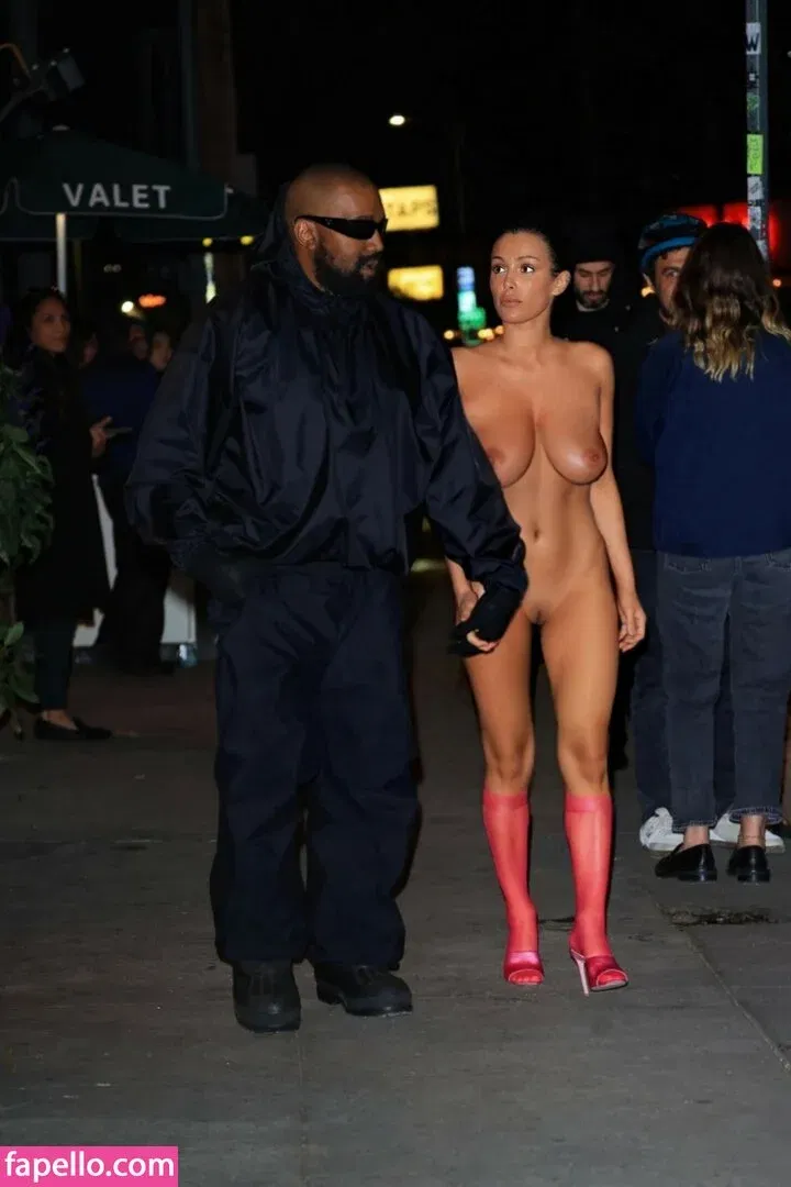 Bianca Censori Onlyfans Photo Gallery 