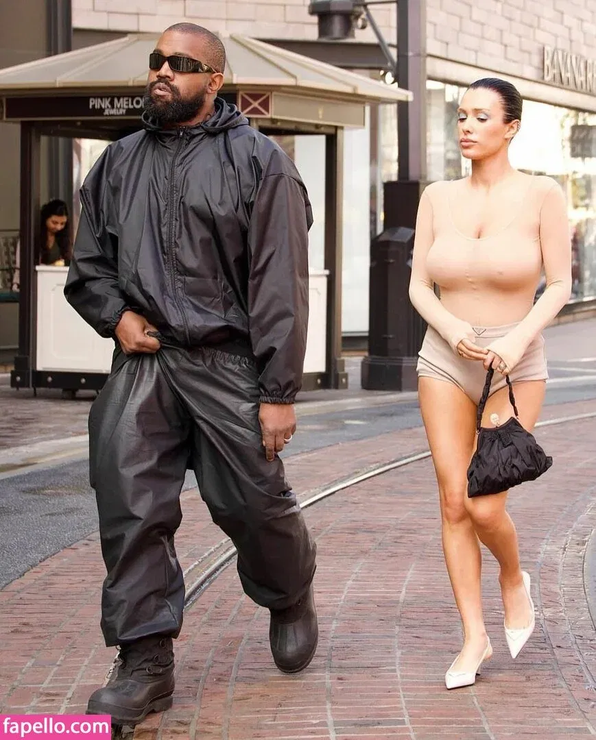 Bianca Censori Onlyfans Photo Gallery 