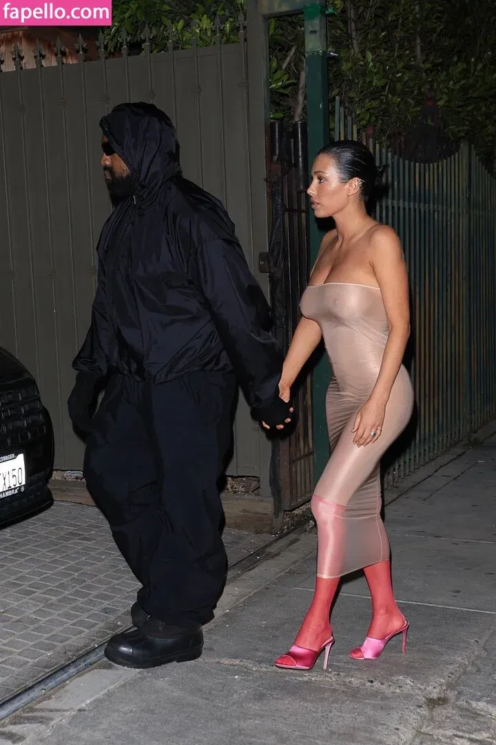 Bianca Censori Onlyfans Photo Gallery 