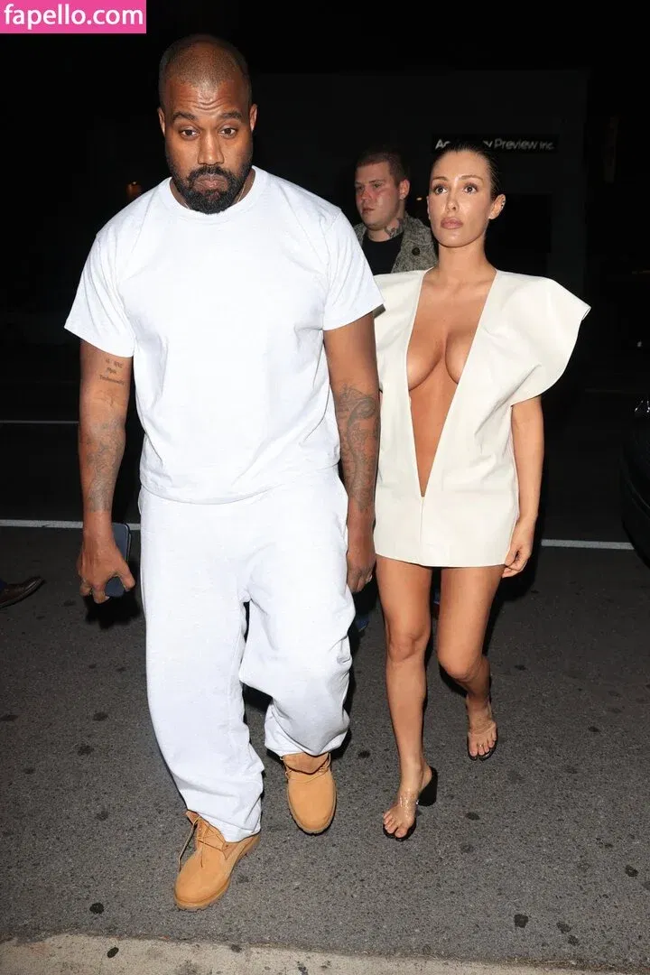 Bianca Censori Onlyfans Photo Gallery 